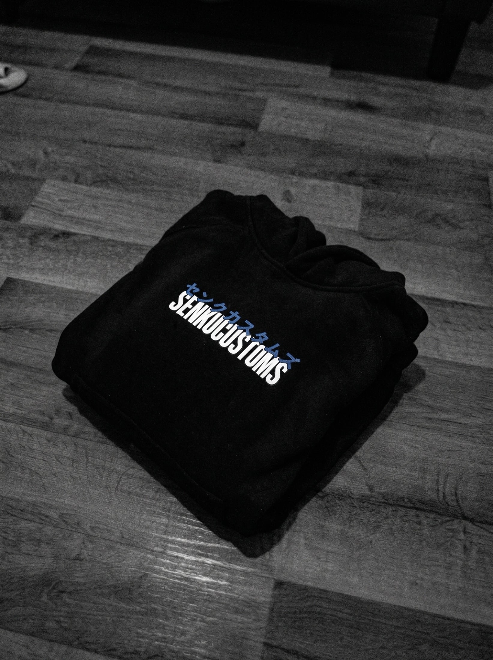 Hoodie, Front